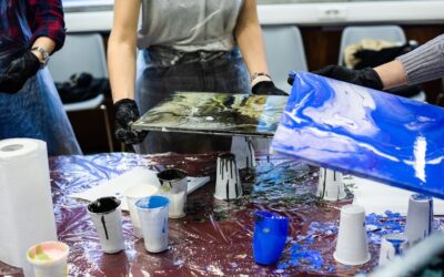 Cómo implementar talleres creativos para mejorar la salud mental de tus empleados