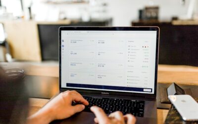 Aprende a expandir tu negocio vendiendo piezas únicas de manera escalable